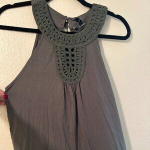 NWT Cable & Gauge Top Green High Neck Lace Sleeveless Flowy Boho Top M